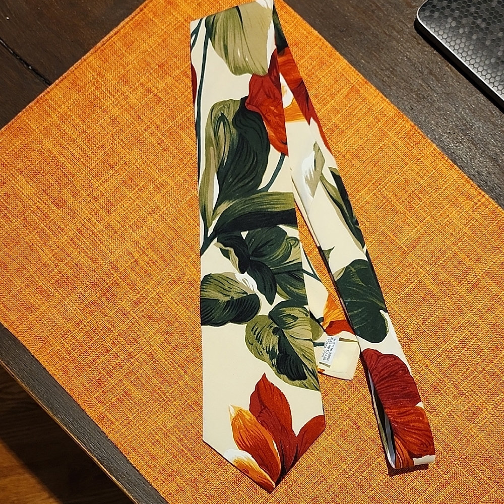 Nick & Nora Floral Tie in Cream with Orange and Green